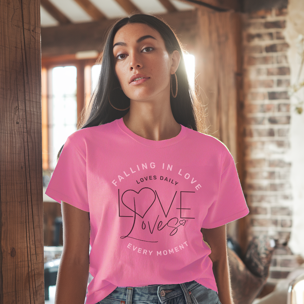 "Falling in LoveLoves Daily" Women's Tee